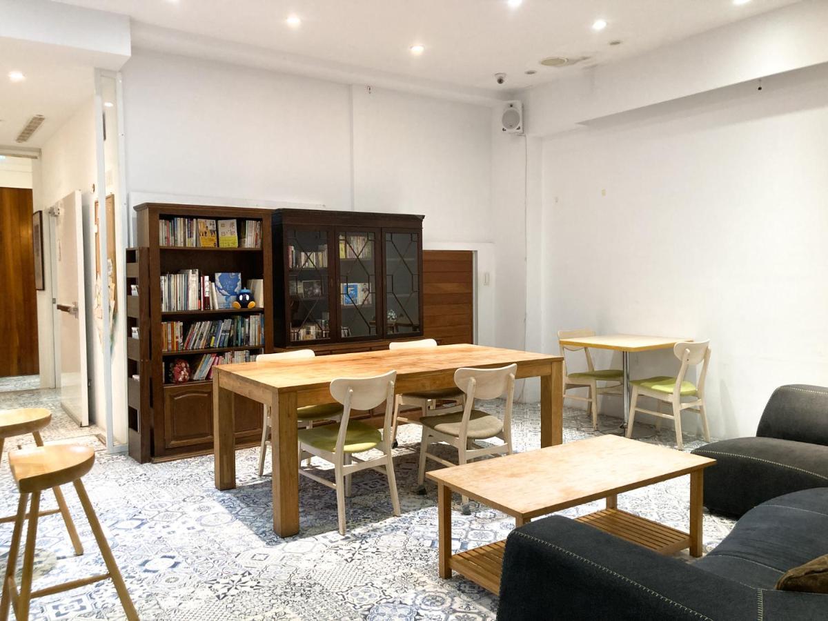 4Plus Hostel Тайбэй Экстерьер фото