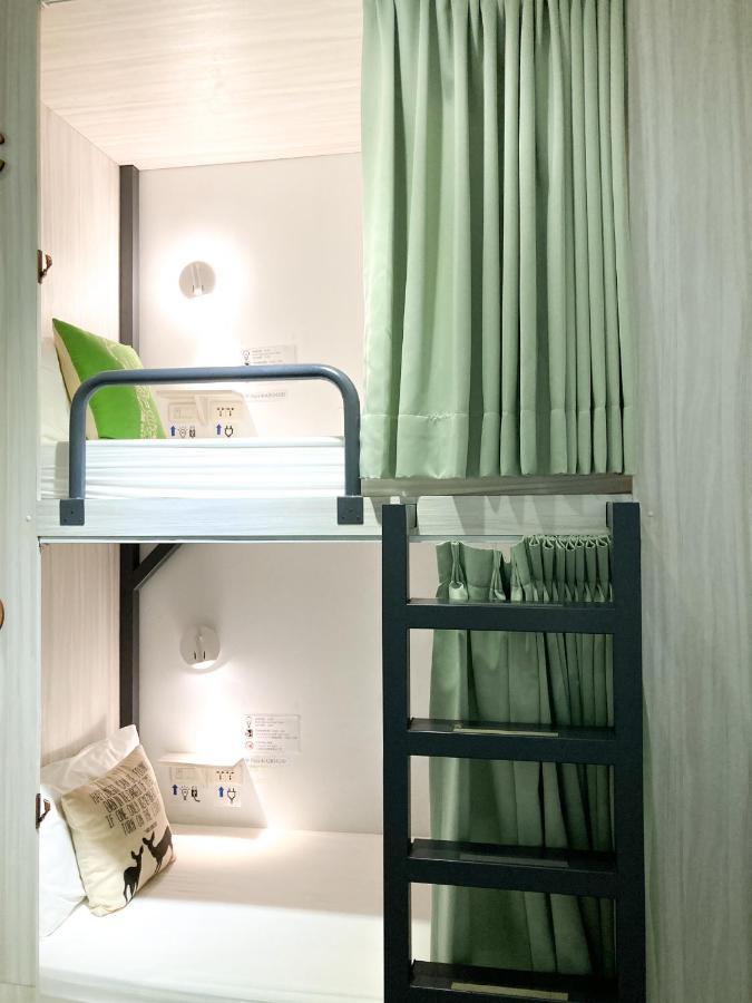 4Plus Hostel Тайбэй Экстерьер фото