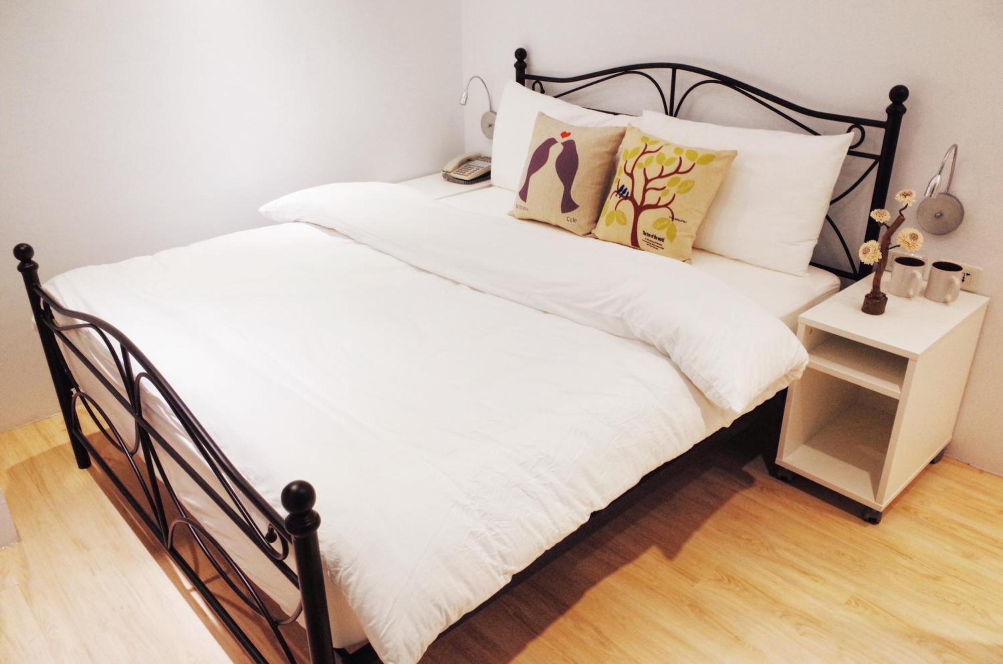 4Plus Hostel Тайбэй Экстерьер фото